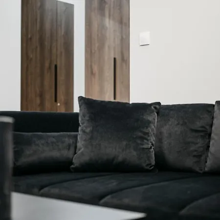 Park Apartment